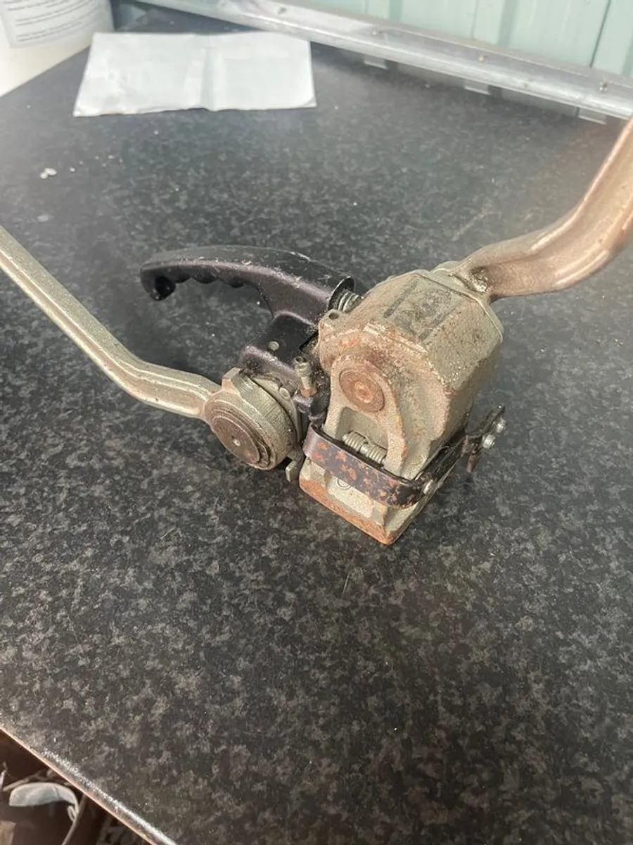 Steel strapping tool - Image 2