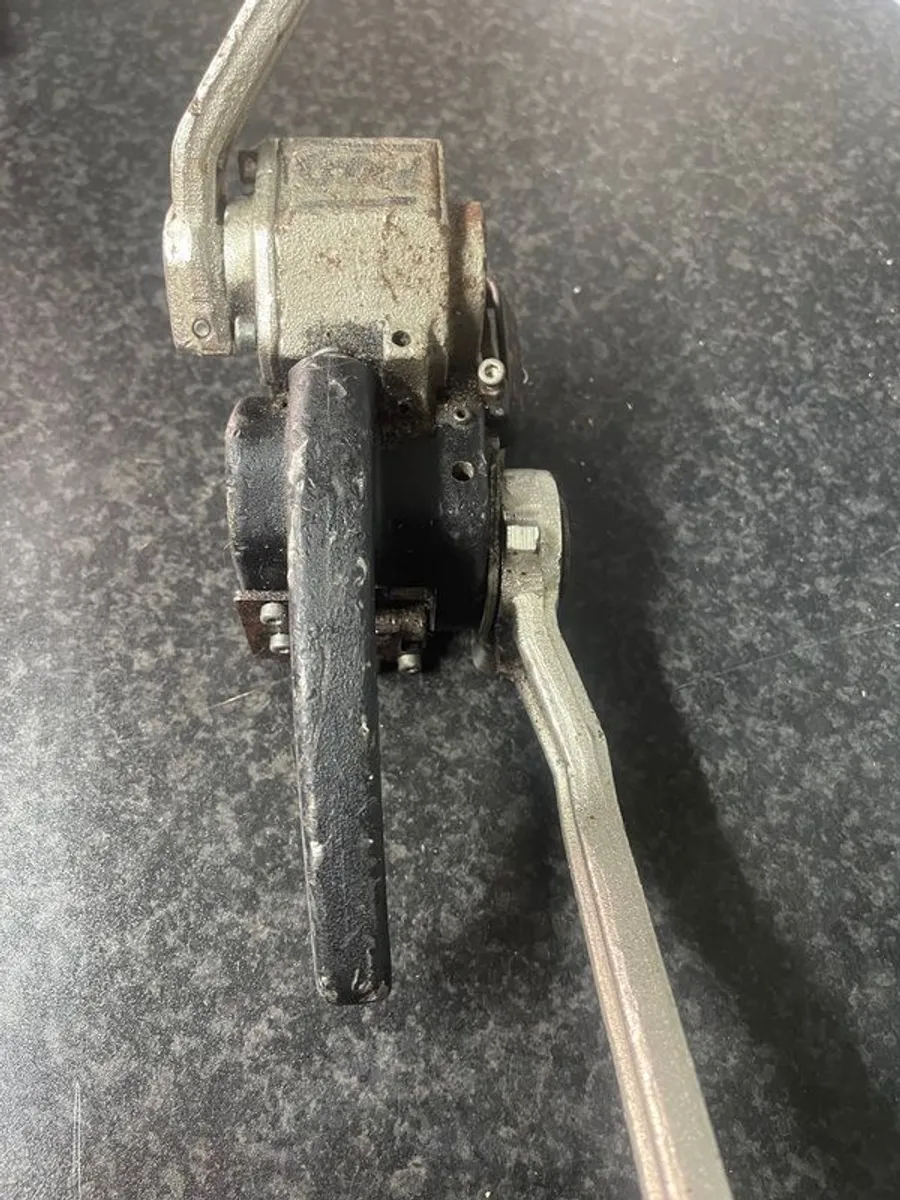 Steel strapping tool - Image 4
