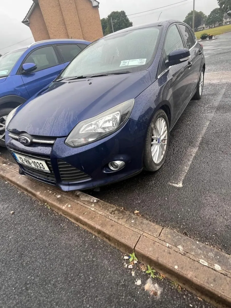 Ford Focus 2012 - Image 2