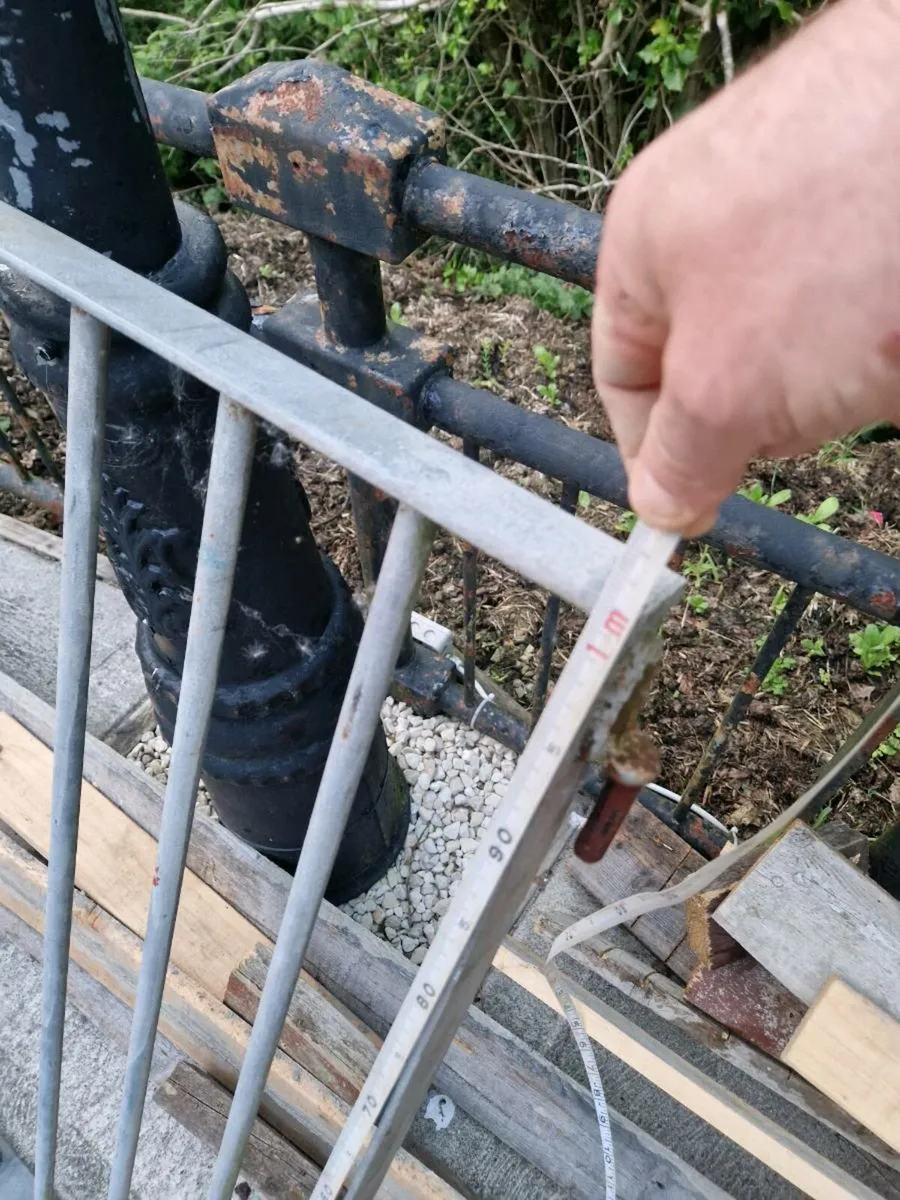Railings - Image 2