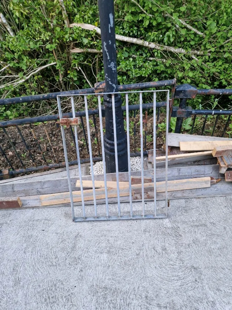 Railings - Image 4