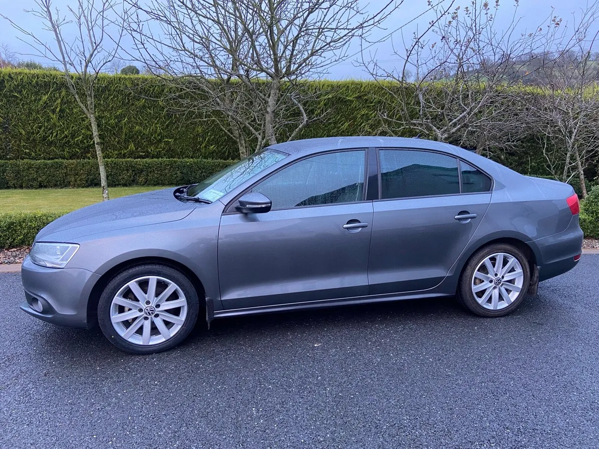 Volkswagen Jetta - Image 3