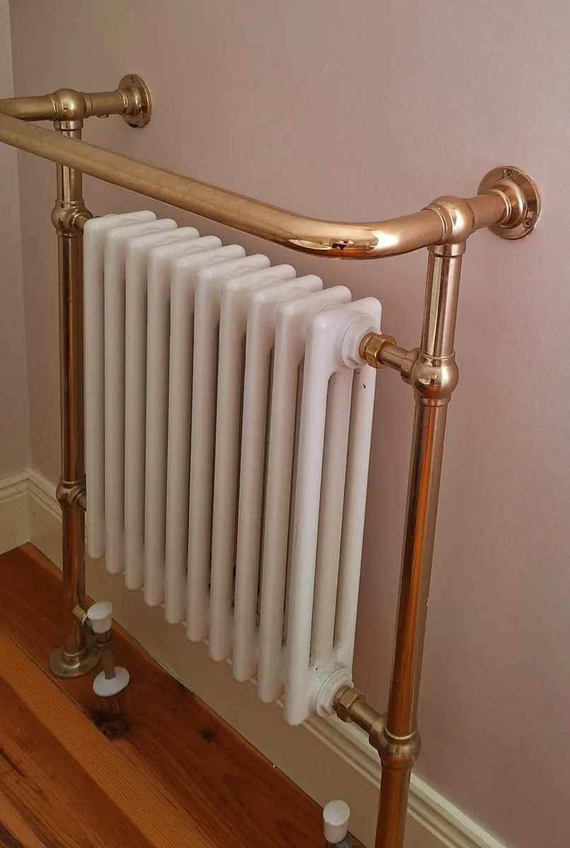 Vintage heated towel rail - Image 2