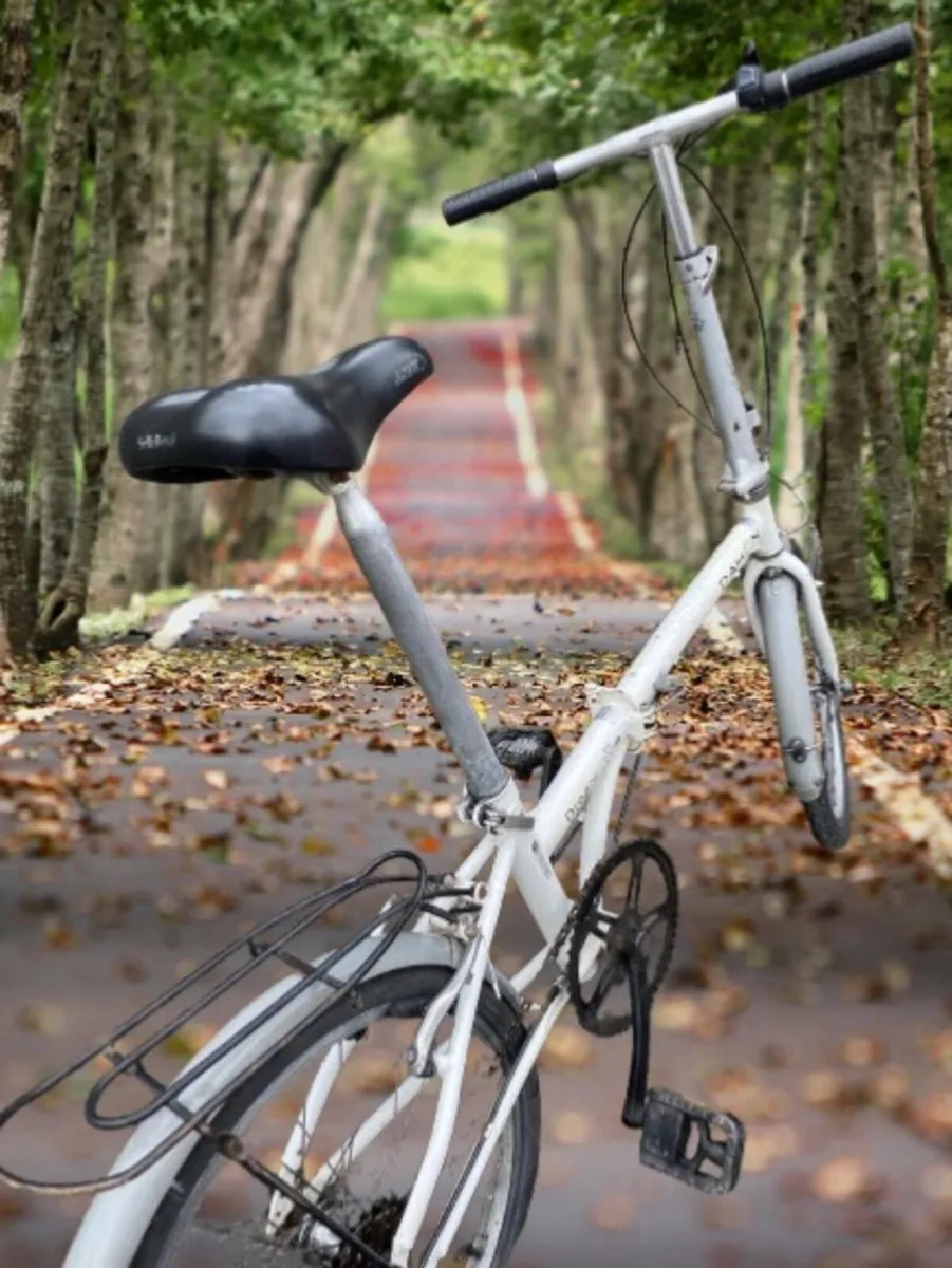 Dahon folding bike - Image 4