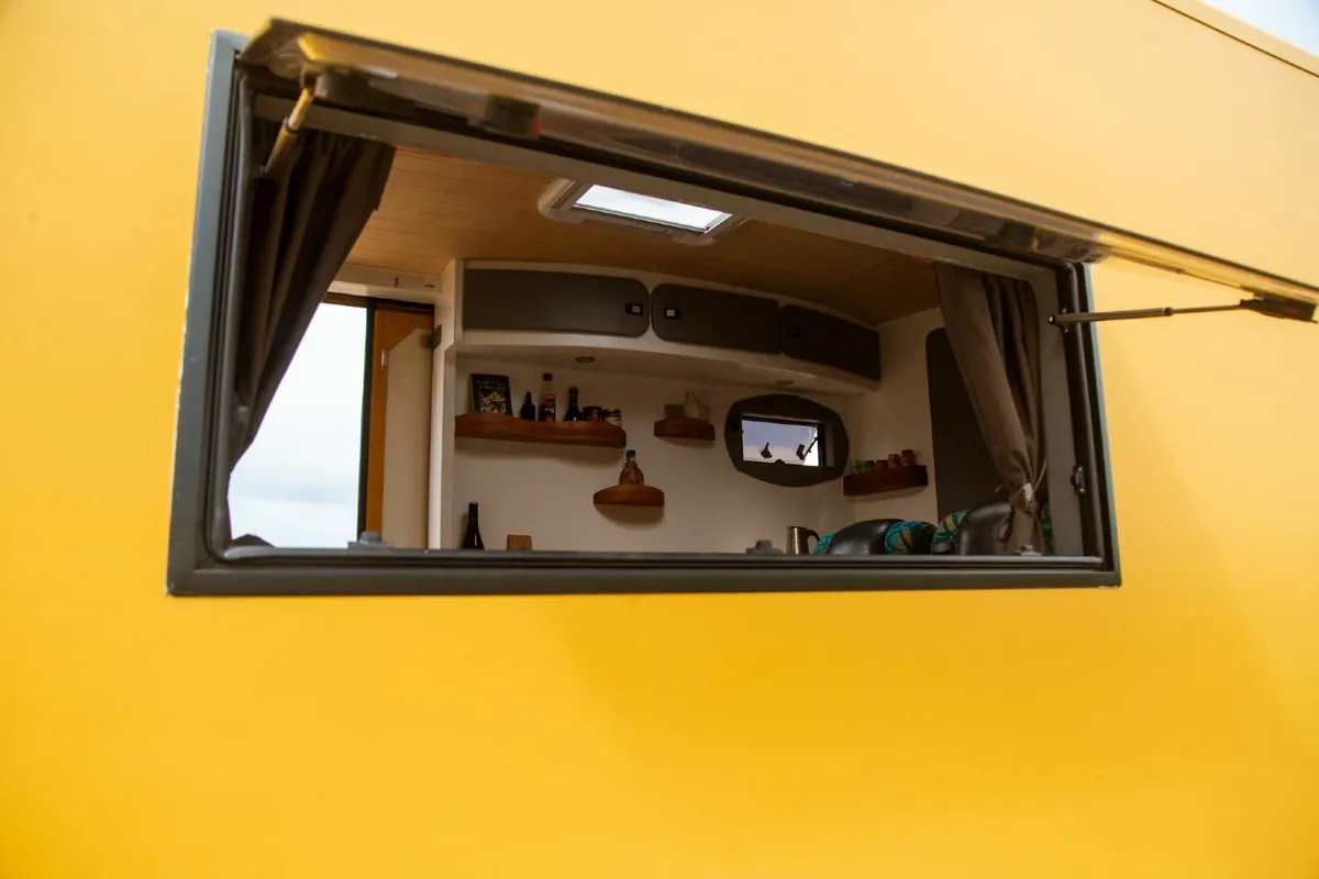 Camper Van (4-berth) - Image 3