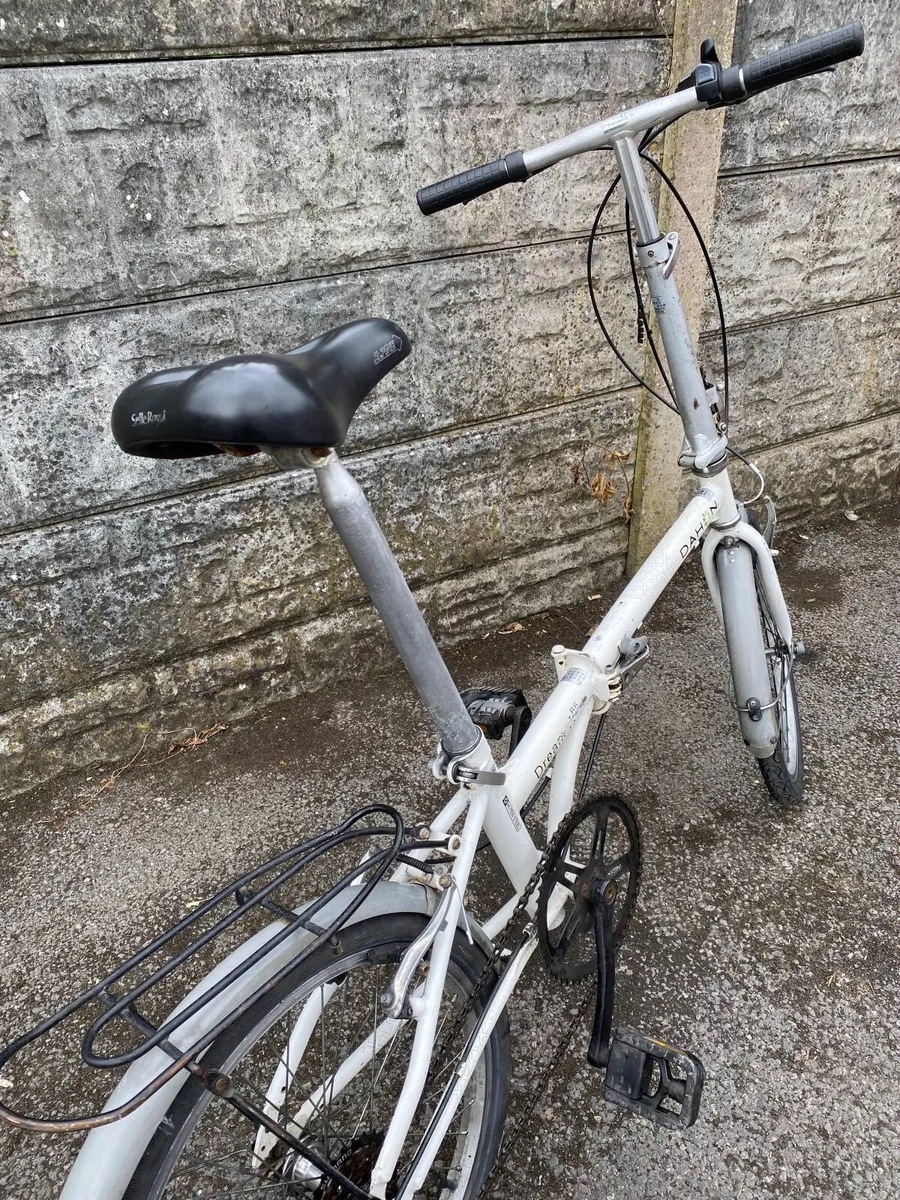 Dahon folding bike - Image 1
