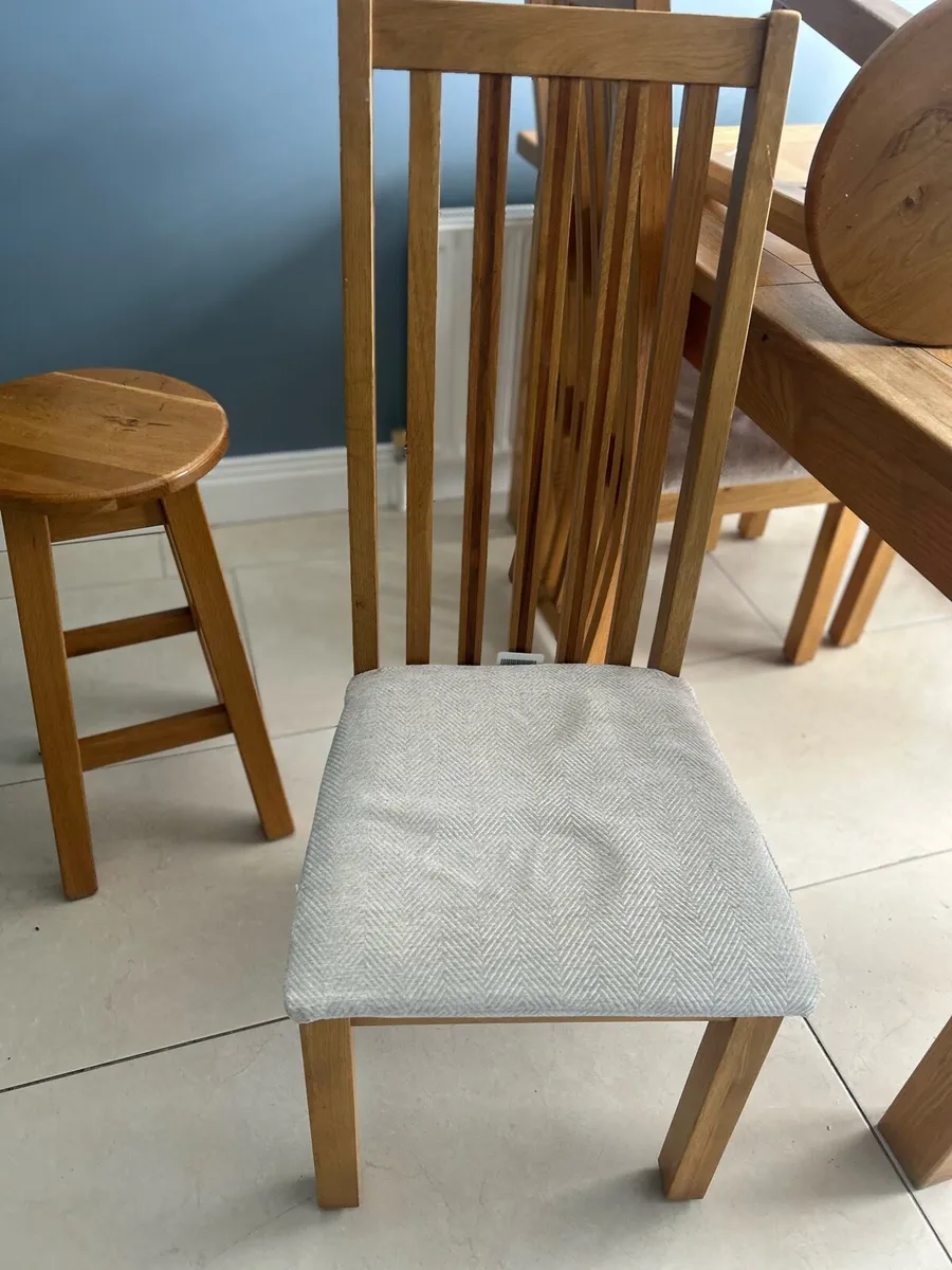 Kitchen chairs - Image 2