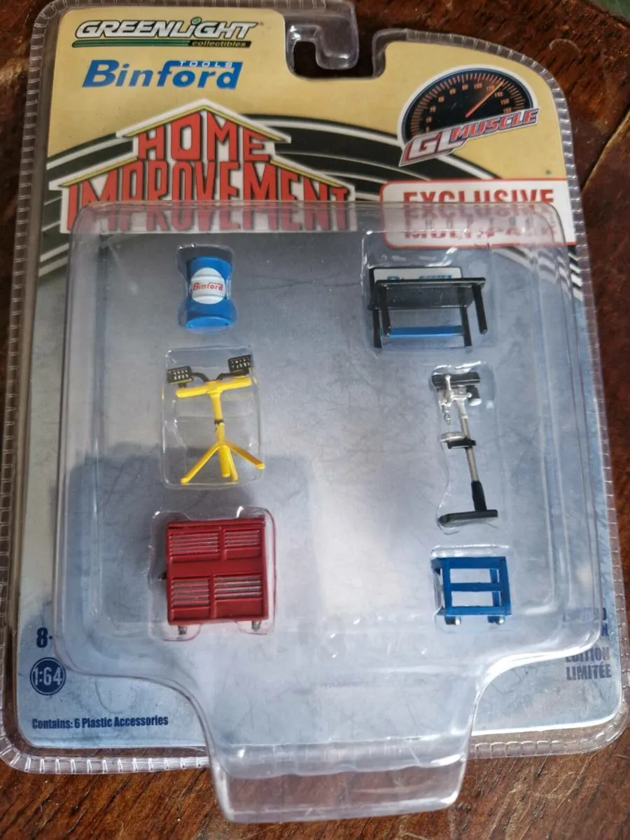 Corgi Greenlight Garage Set - Image 2