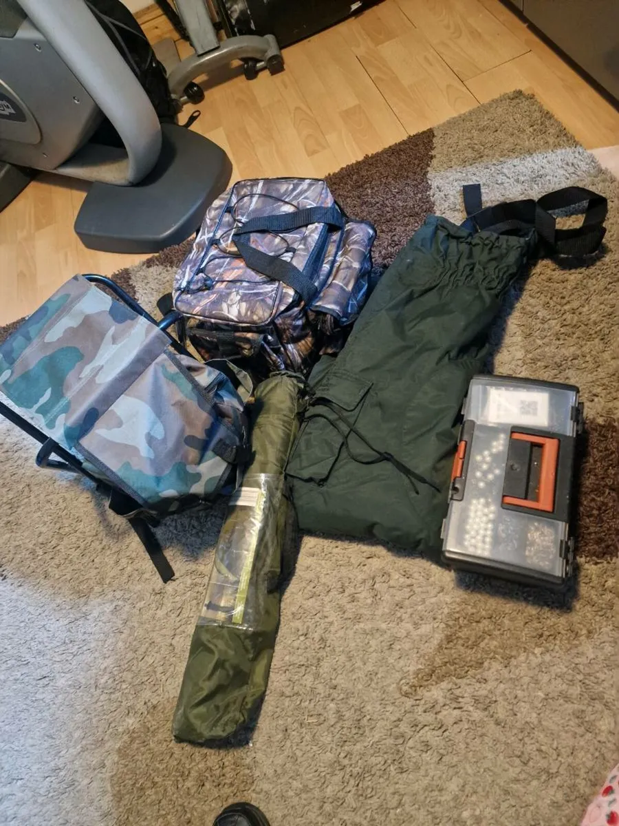 Fishing gear - Image 1