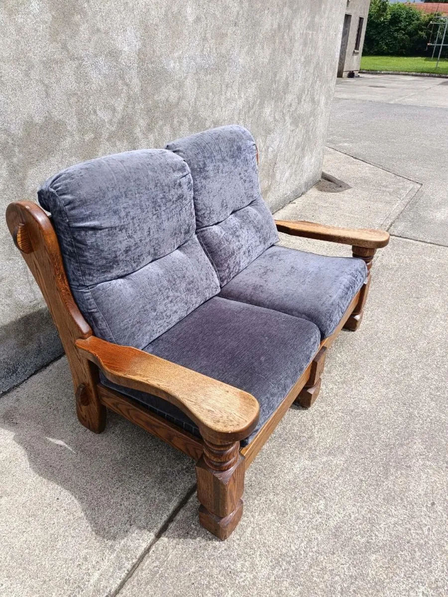 Couch - Image 3