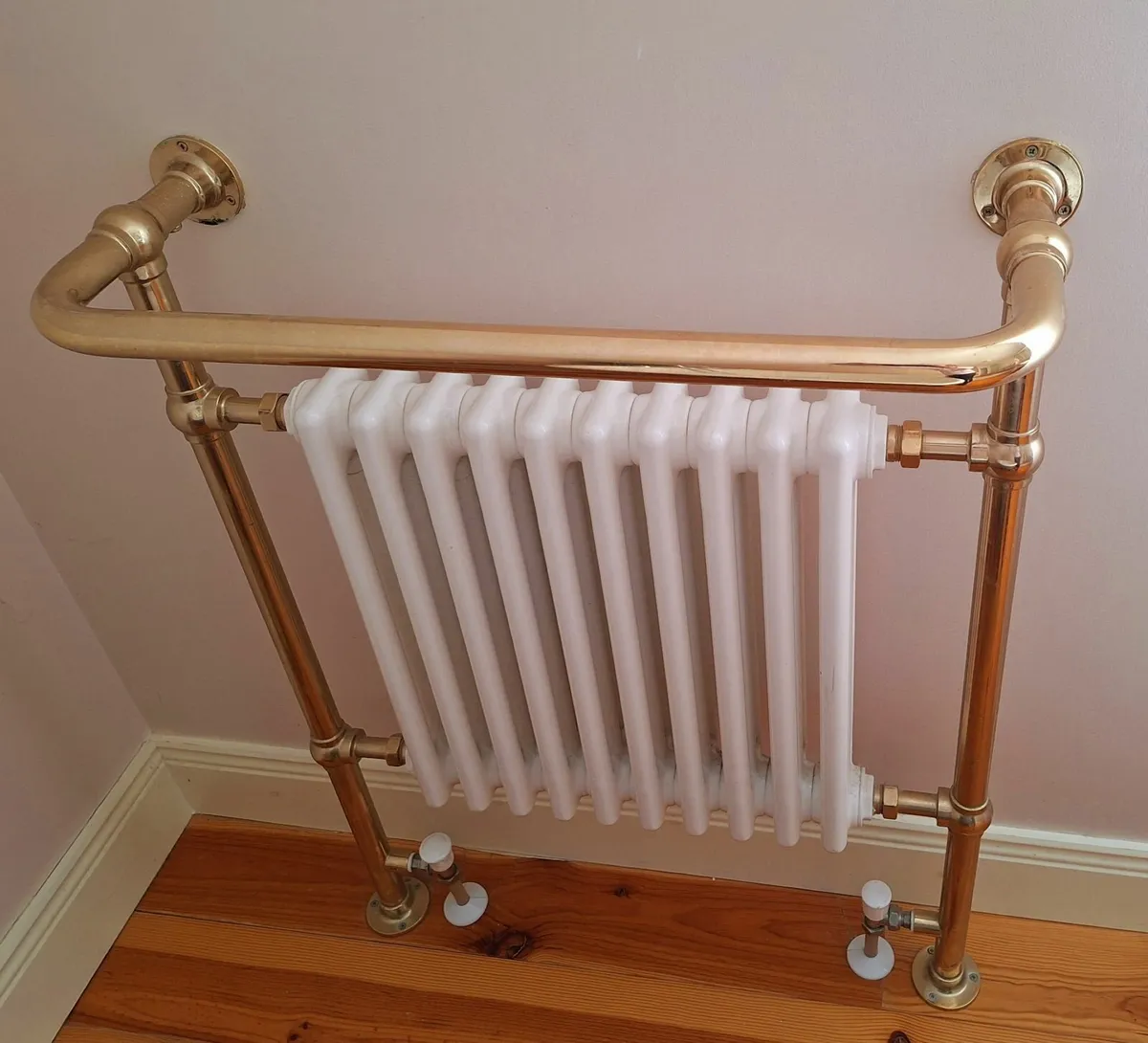 Vintage heated towel rail - Image 1