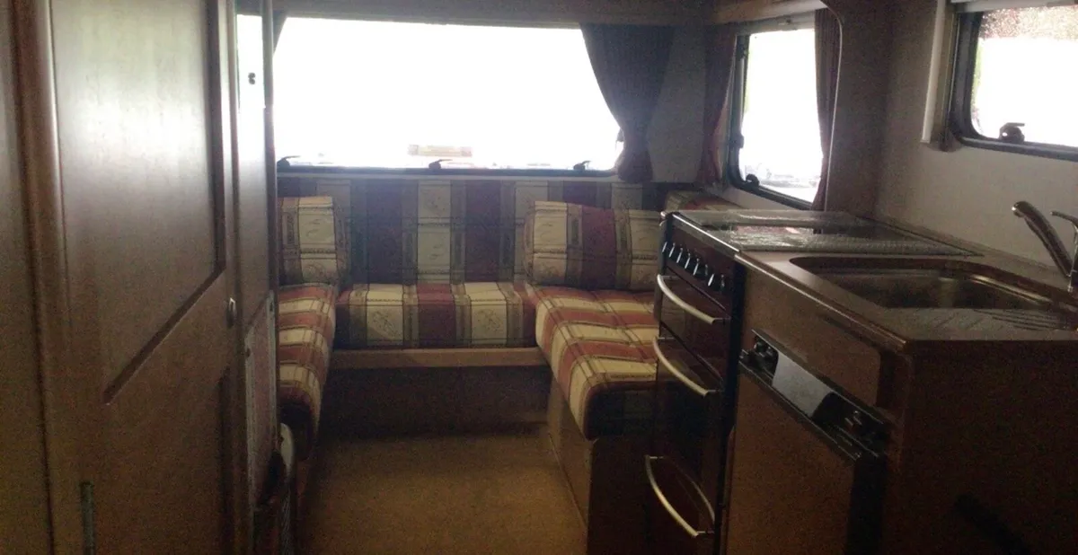 04 Compass Avantgarde 4berth only 22,000miles - Image 4