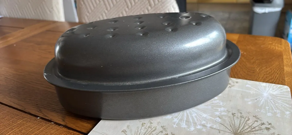 Kitchen pots - Image 1