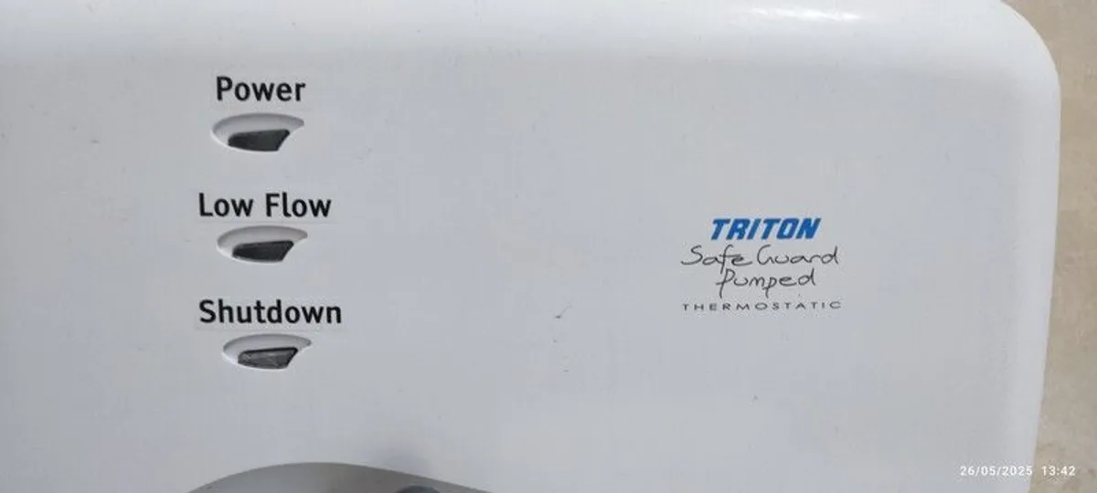 Triton Shower - Image 1
