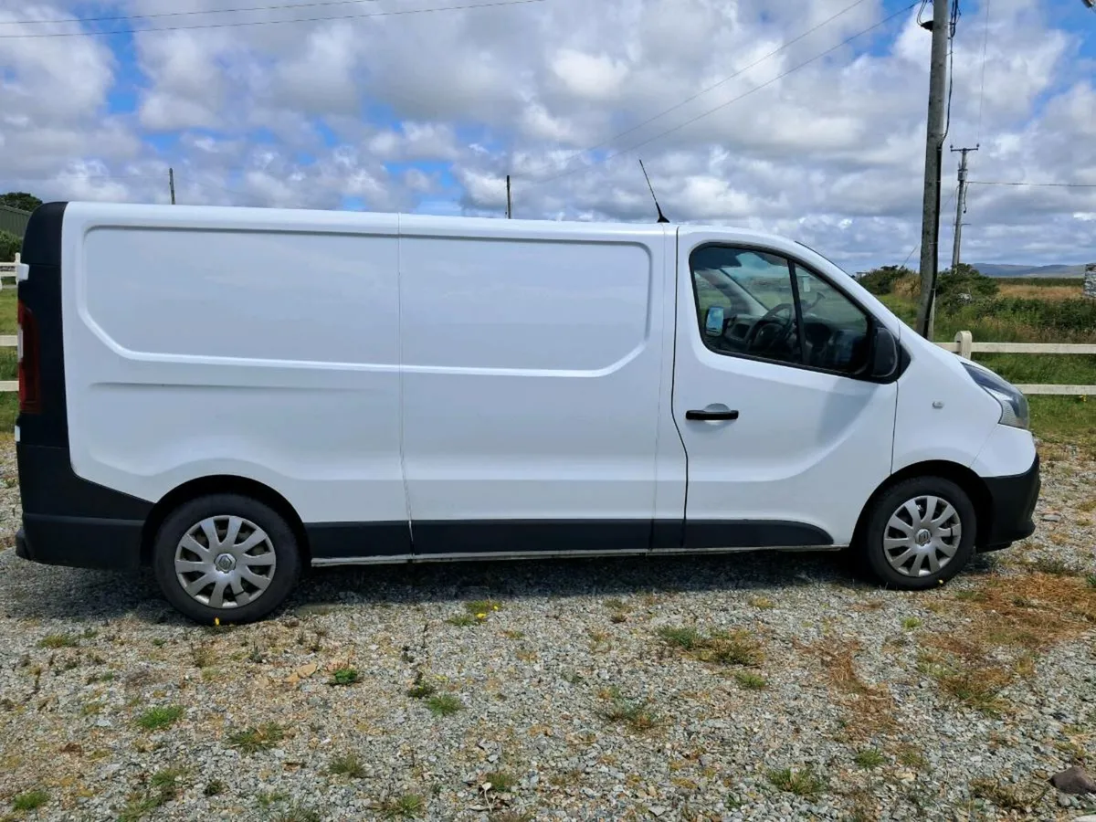 Nice clean van for sale - Image 4