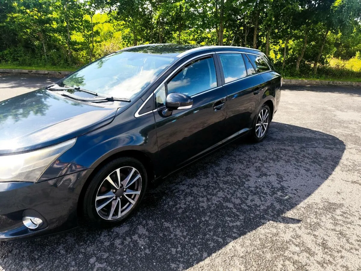 Toyota avensis automatic - Image 3