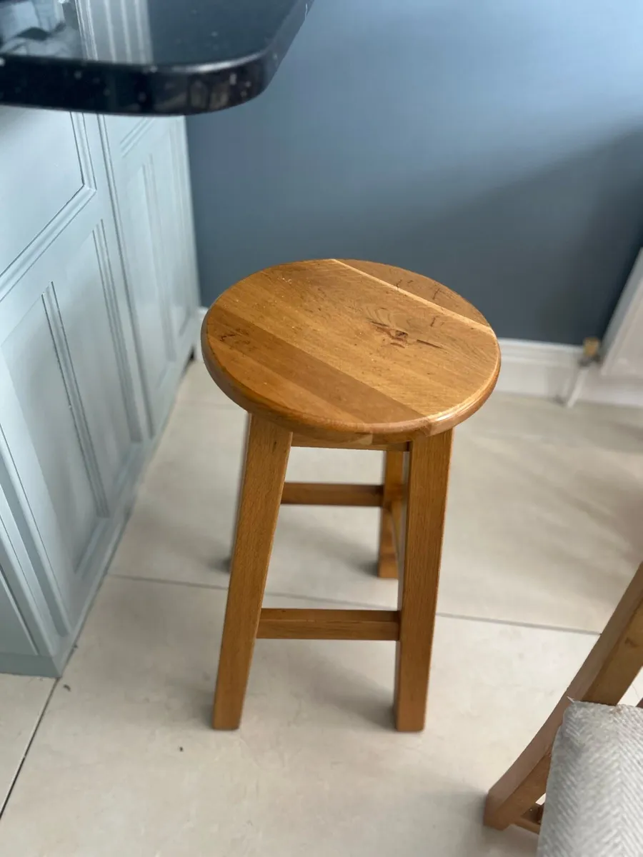 Kitchen stools - Image 1