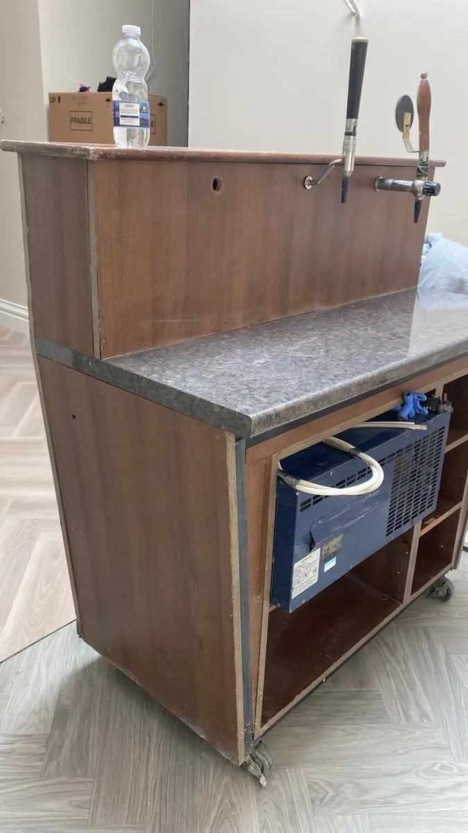 Home Bar cooler & taps - Image 2