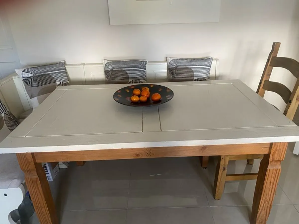 dining - Image 2