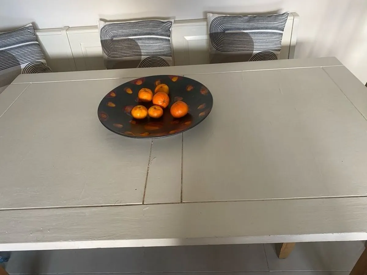 dining - Image 3