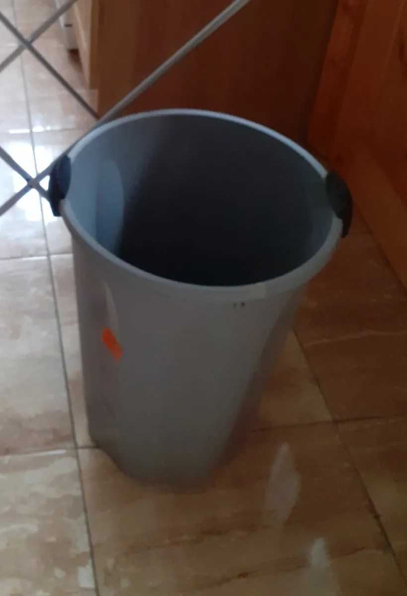 House hold - Image 2