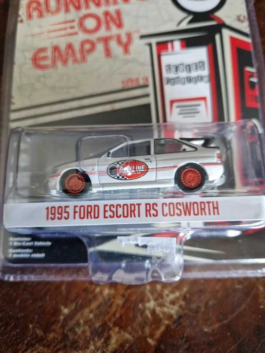 Corgi Greenlight Ford Escort RS Cosworth - Image 2