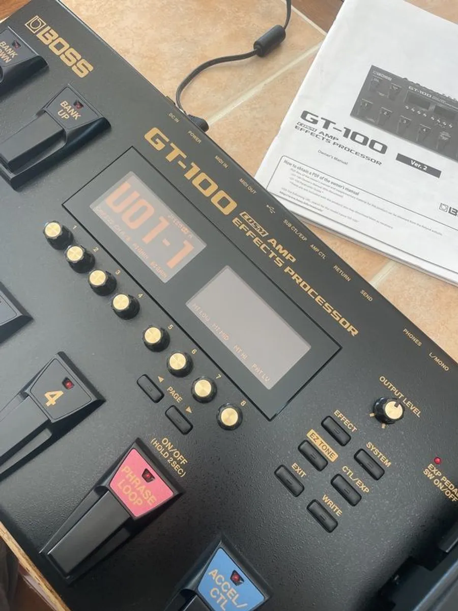 Guitar effects processor - Image 1