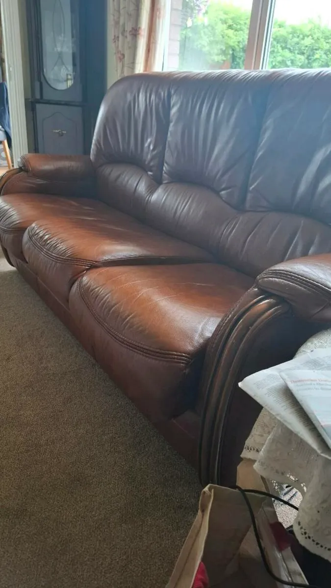 Brown leather suite, 3 seater and 2 armchairs - Image 3