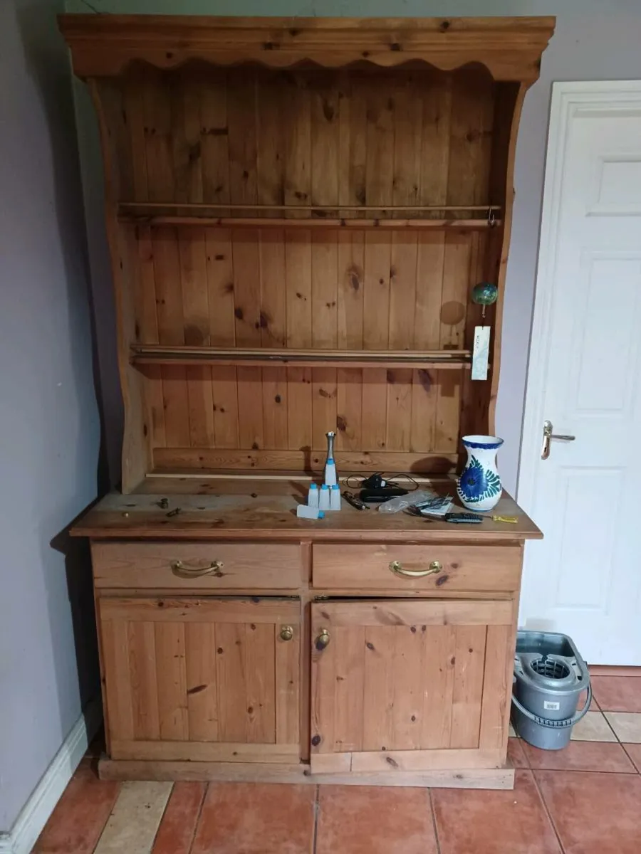 Pine kitchen unit to clear - Image 3