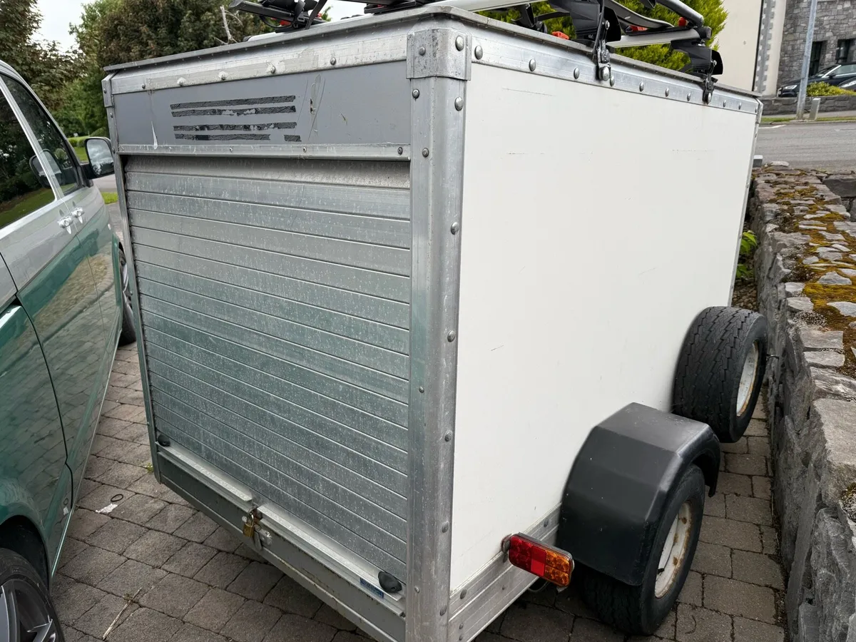 Camping trailer - Image 2