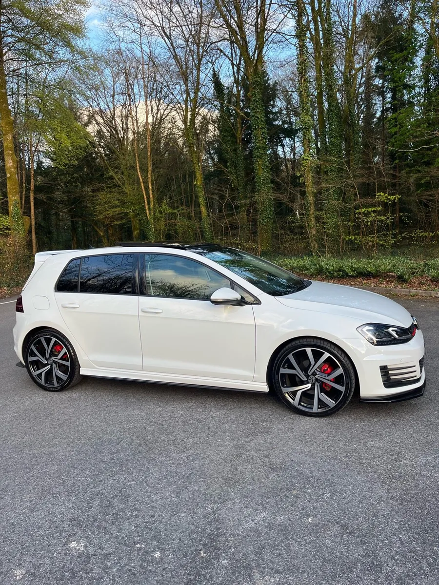 Volkswagen Golf TDI GT Line - Image 2