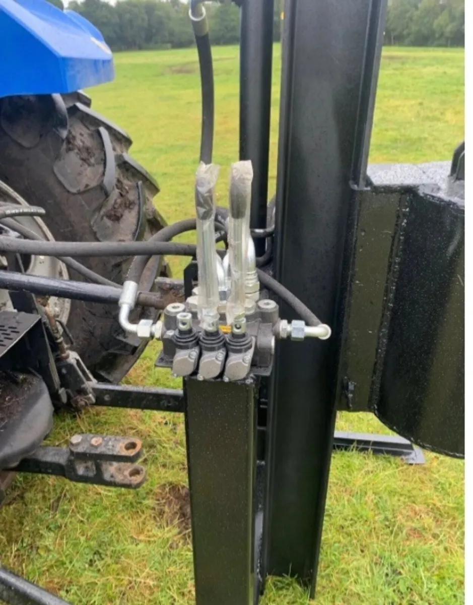 Holly Hill Engineering Post Driver - Image 2