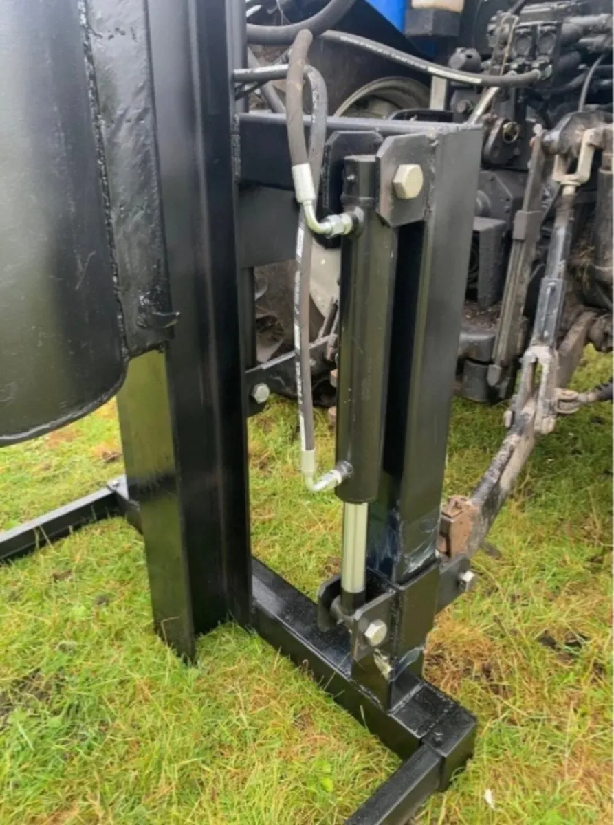 Holly Hill Engineering Post Driver - Image 4