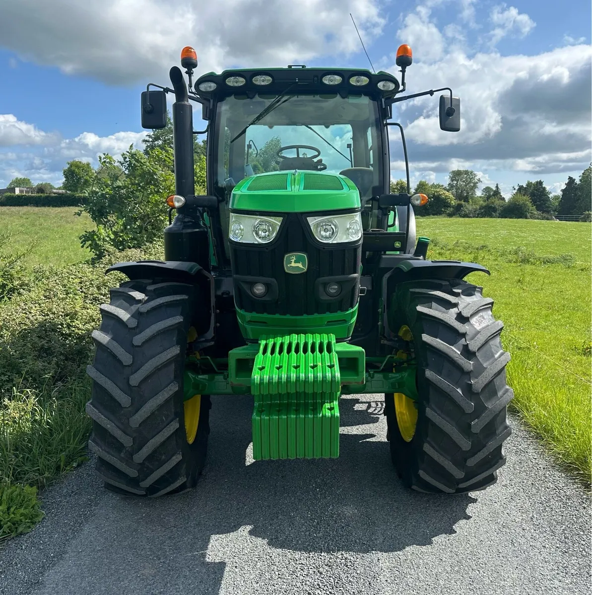 162 JOHN DEERE 6155R **5442 HOURS** - Image 4