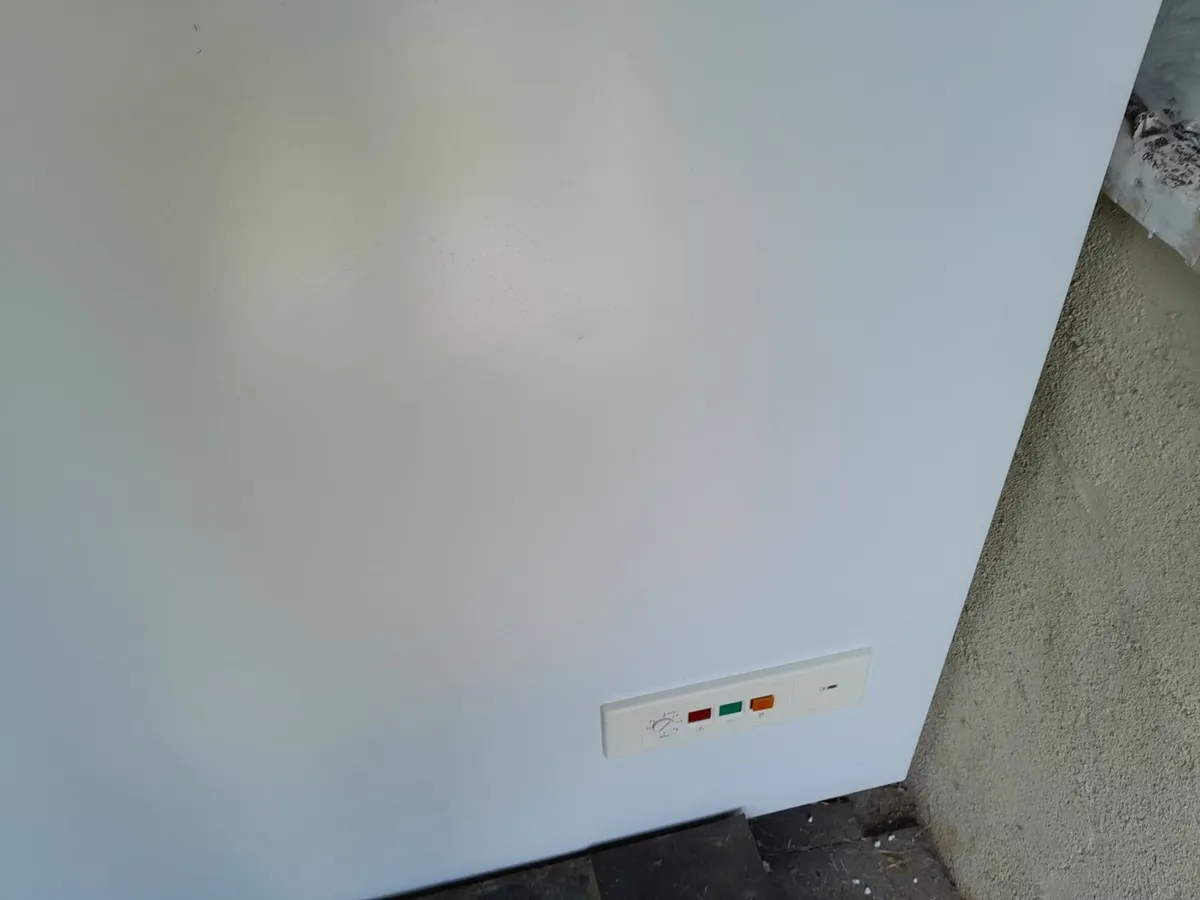 Larger chest freezer - Image 3