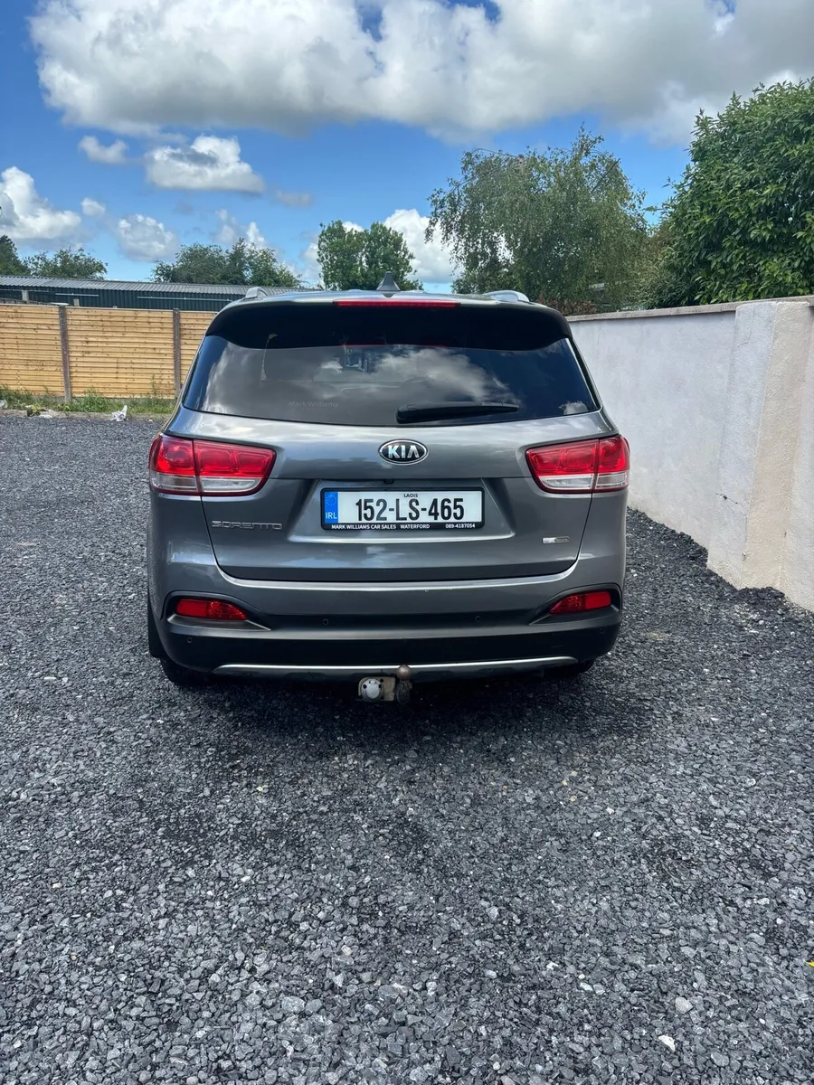 2015 Kia sorento AWD (need gone) - Image 3