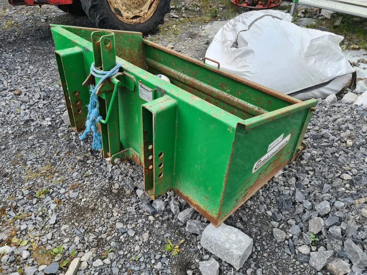 Cashels 5ft Transport Box + PZ Haybob - Image 2
