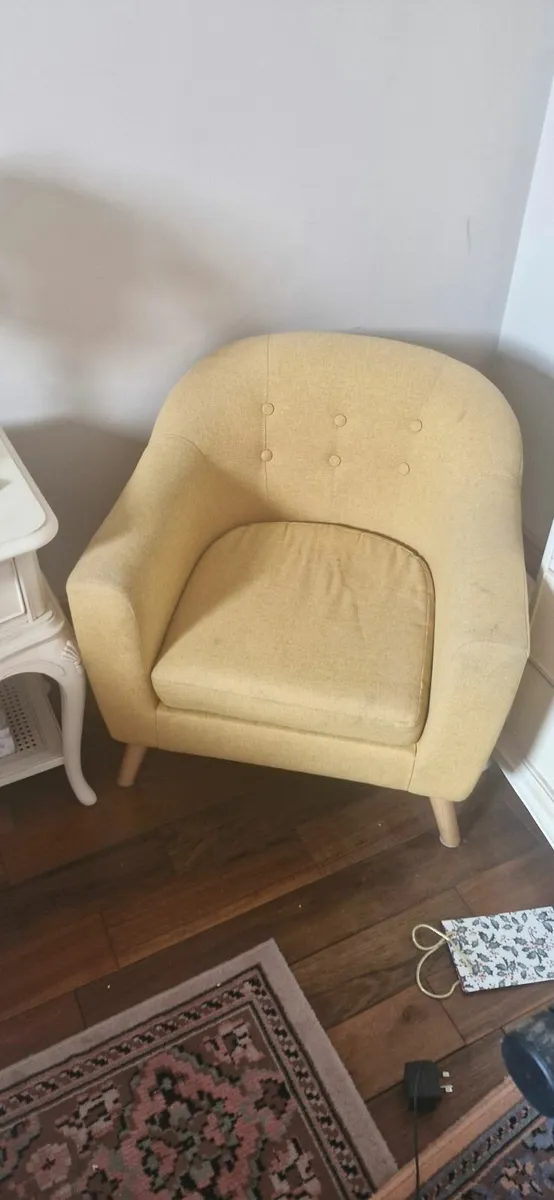 Tub chair - Image 2