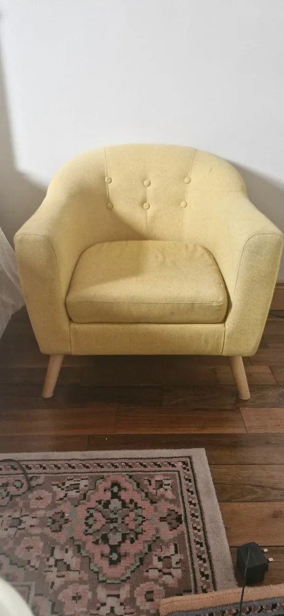 Tub chair - Image 1