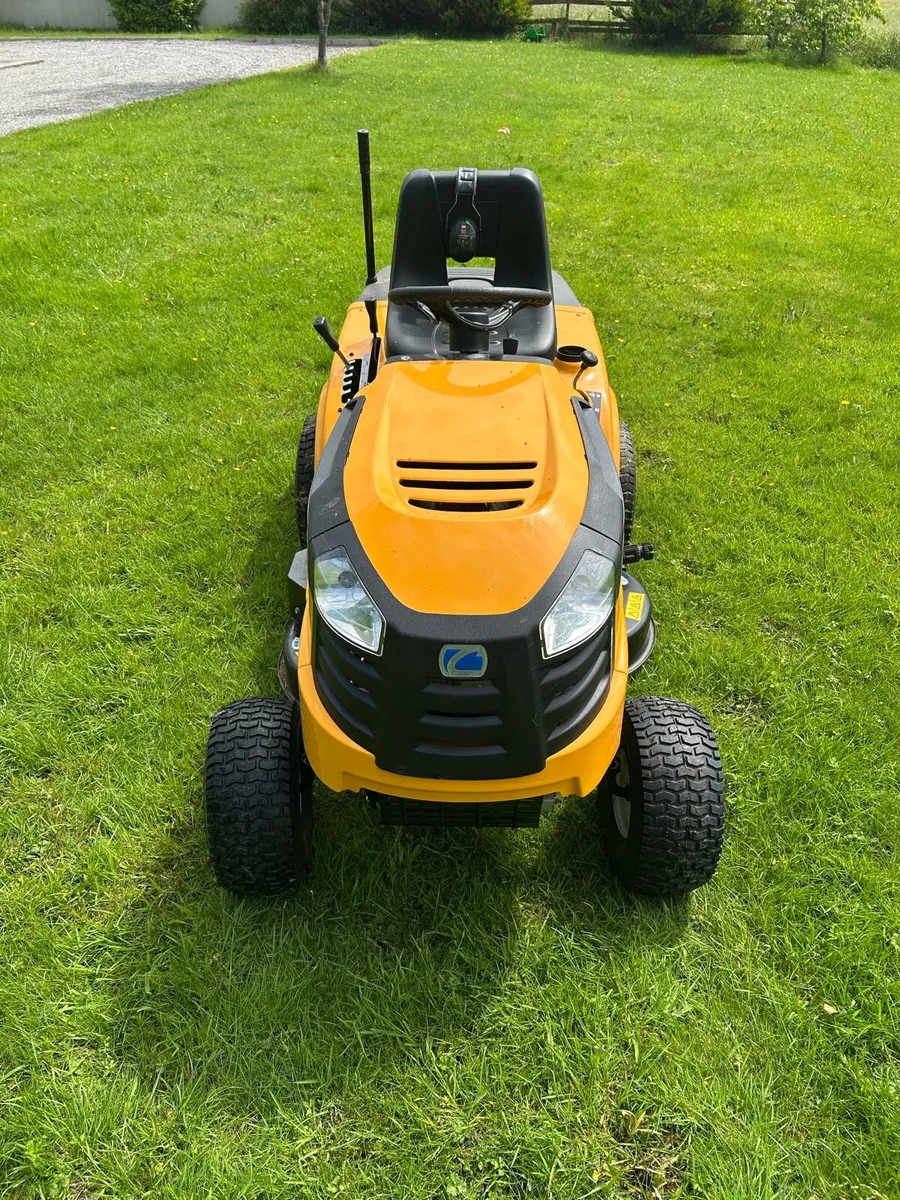 Ride on lawnmower - Image 2
