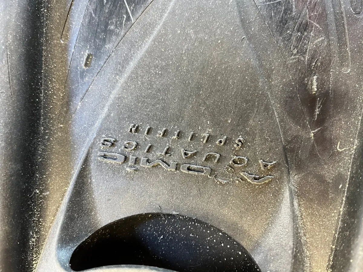 Diving fins and stab jacket - Image 4