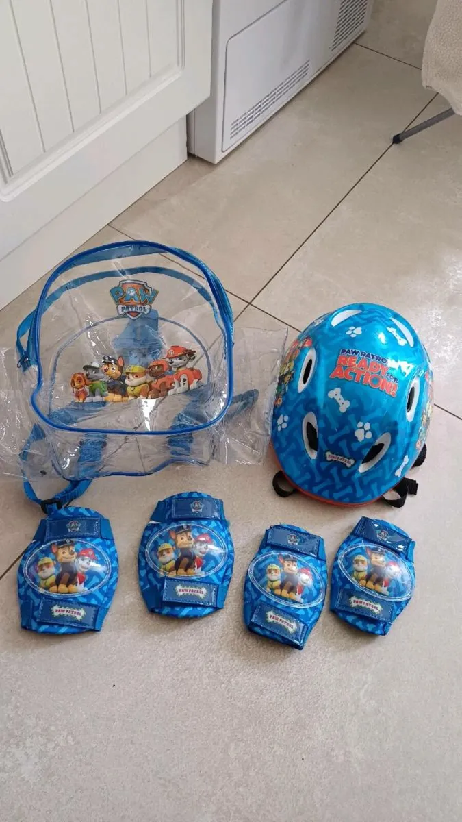 Paw patrol helmet set - Image 1