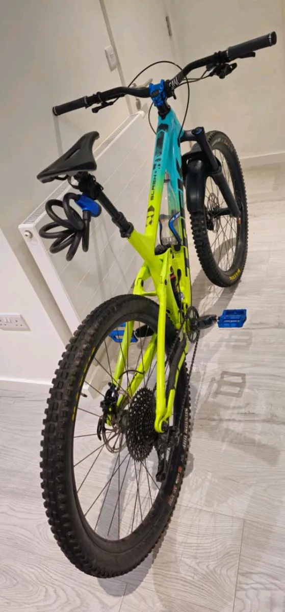 Trek Slash 8 - Image 2