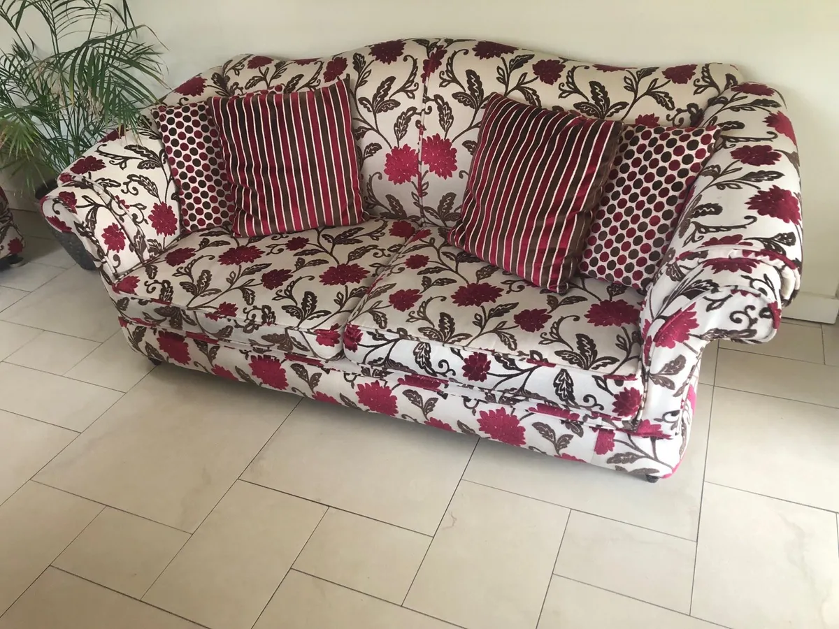 Suite of furniture - Image 3