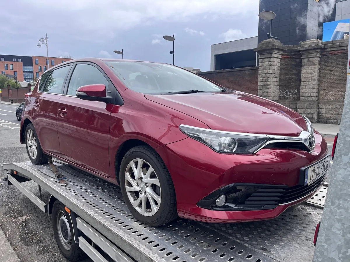 2017 Toyota Auris 1.2 114 BHP T Icon Tss - Image 1