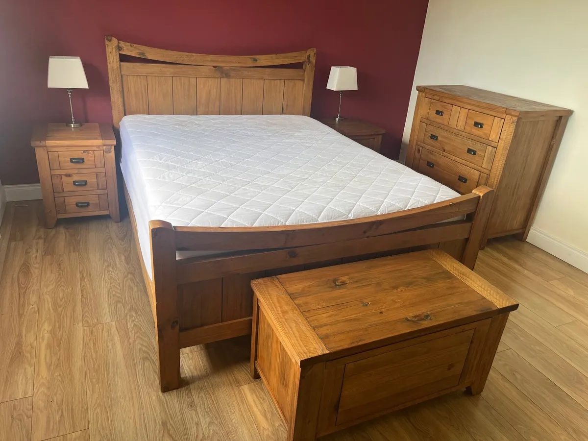 King Bed set (bed lockers drawers and blanket box) - Image 1