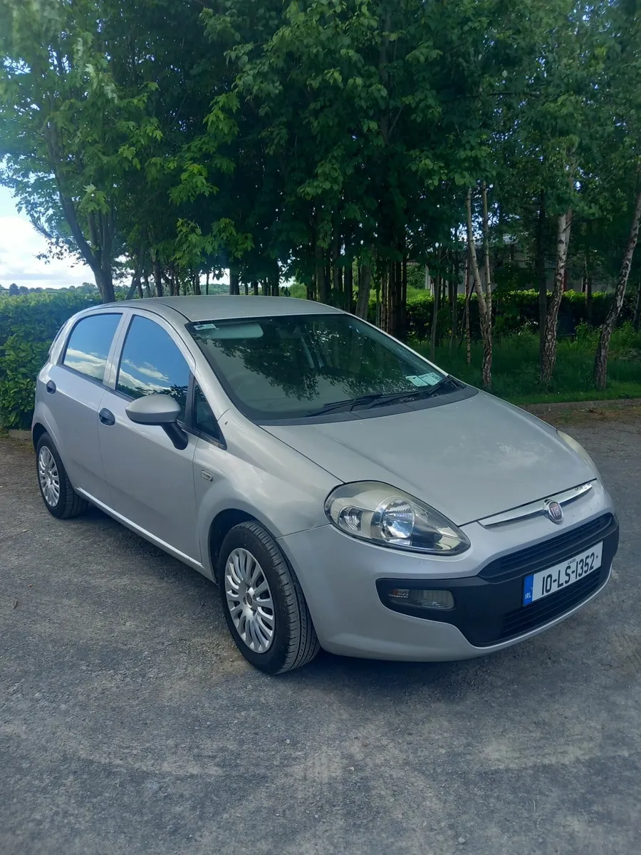 Fiat Punto 2010 - Image 2
