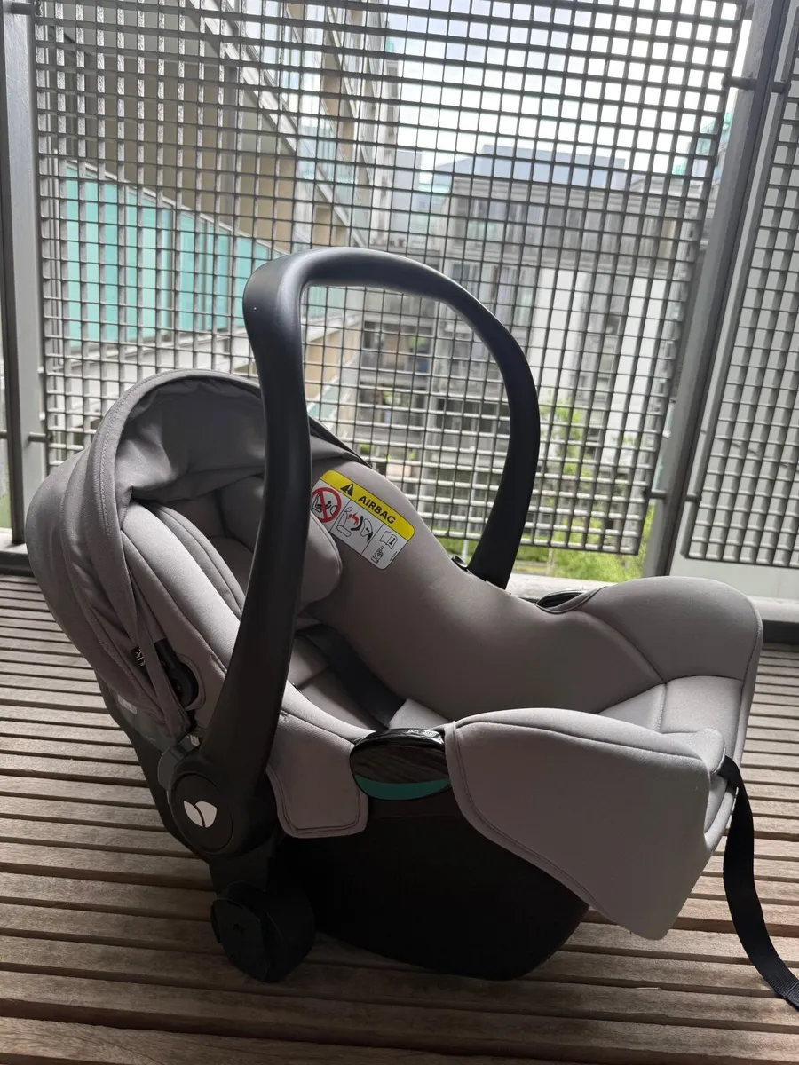 6 months used Cybex Gazelle S Bundle and more - Image 3