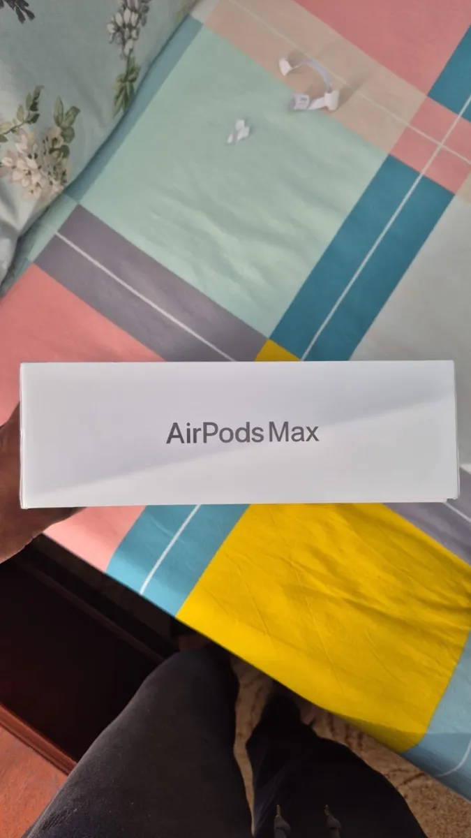 AirPods Max - Image 4