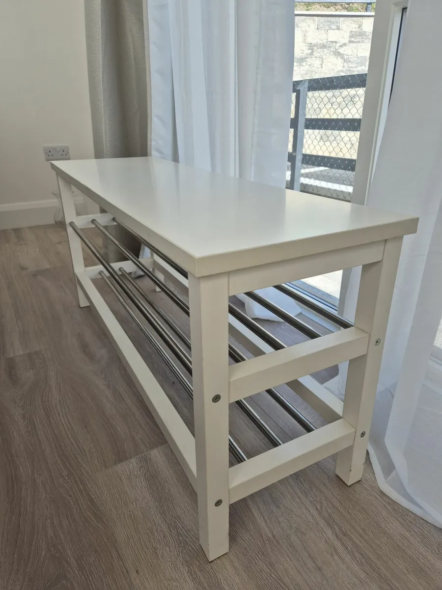 FREE White Shoe Bench – Seats 2 – Holds 10 Pairs - Image 1